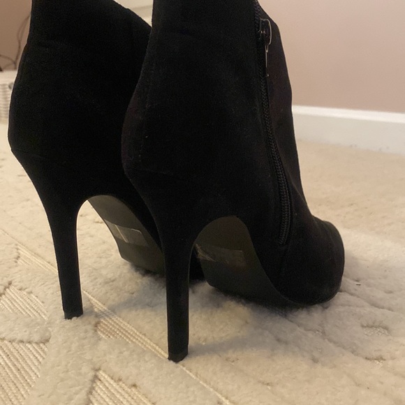 STILETTO BOOTIES worn once - Picture 3 of 3